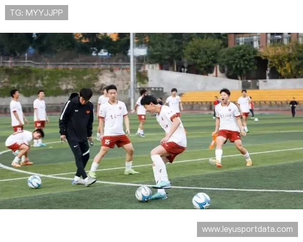 中超俱乐部青训合作校园,少年足球培养受重视 中超俱乐部青训合作校园,少年足球培养受重视