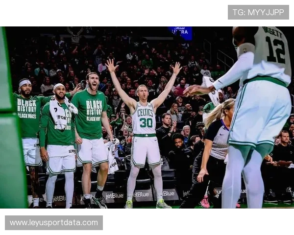 凯尔特人替补布罗格登成第二阵容核心，威廉姆斯提供活力